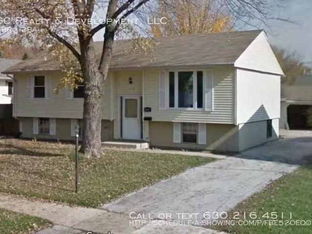 Condo for rent in Bedford Park