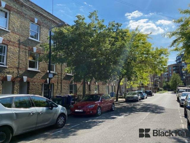 Terraced House for rent in Bermondsey, Walworth