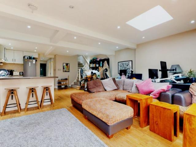 Apartment for rent in Walworth, Greater London