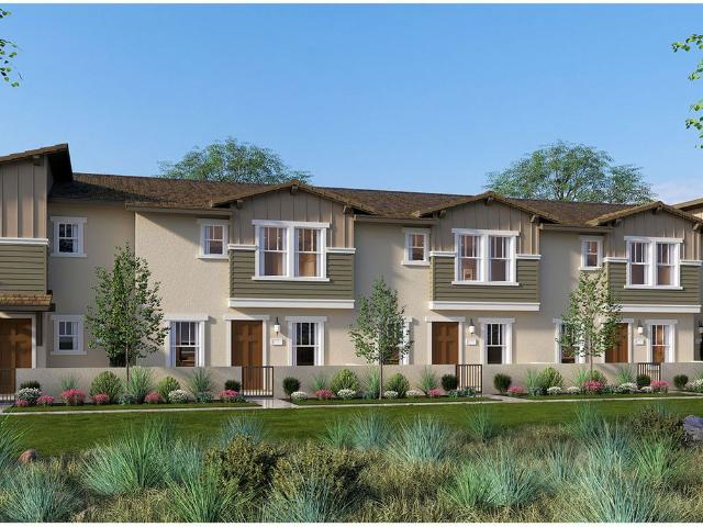 Townhouse for sale in Fontana