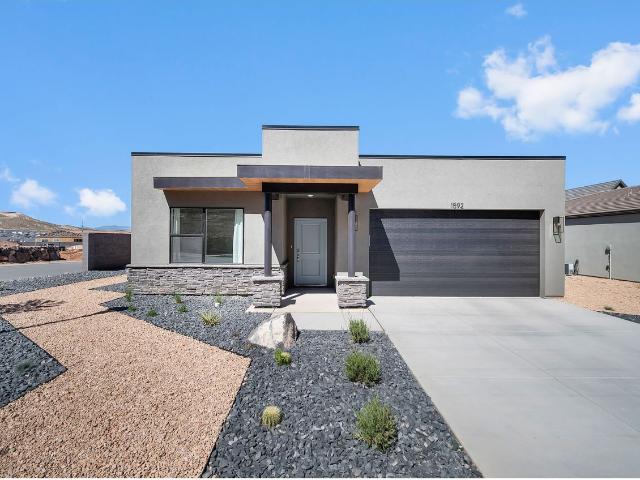 House for sale in Washington, Utah