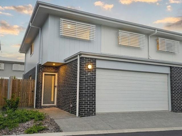 Townhouse for rent in Oxford Park, City of Brisbane
