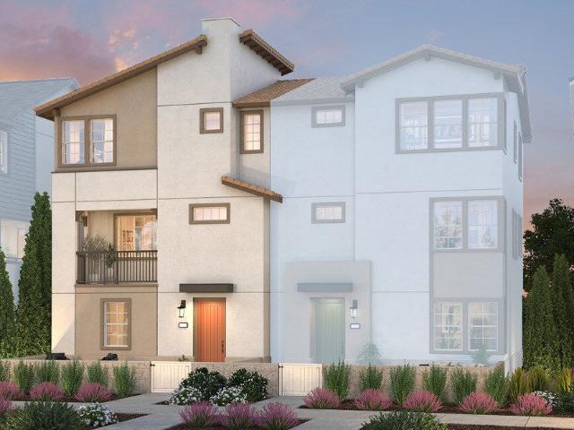 Duplex for sale in Mira Loma, California