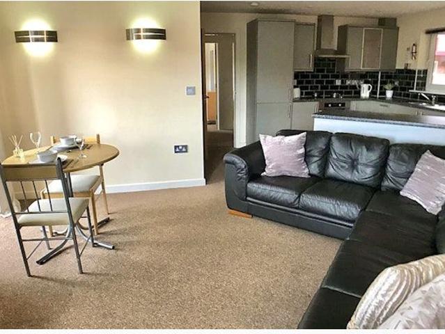 Room for rent in The Brampton, Butterton
