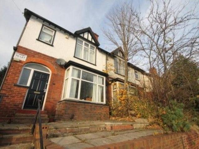 Room for rent in Beckett Park, Headingley