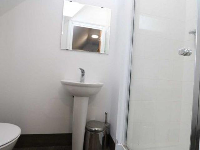 Room for rent in West Midlands