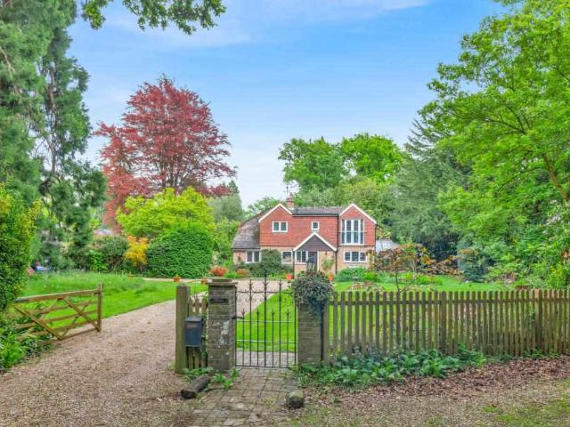 Farm for sale in Worth, Perryfields