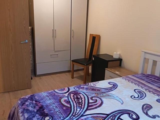 House for rent in West Finchley, Cat Hill