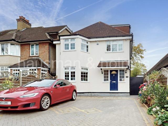 House for rent in Golders Green, Greater London