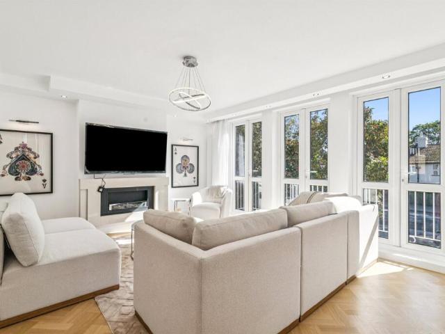 Farm for rent in Kensington, Cat Hill