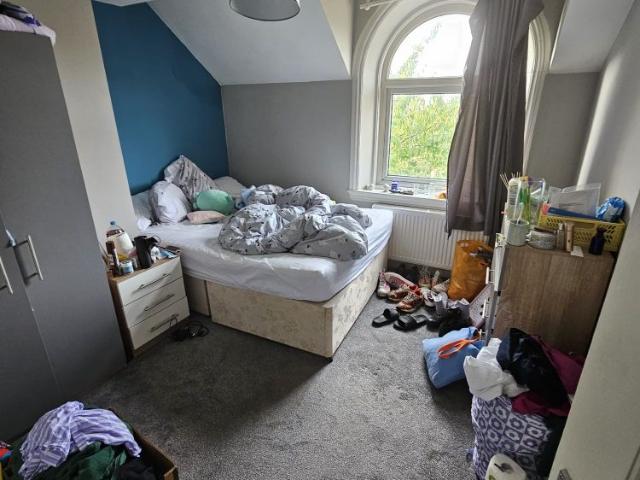 Apartment for rent in Hyde Park, West Yorkshire