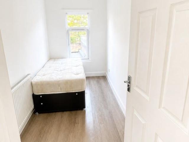 Apartment for rent in Streatham Hill, Greater London