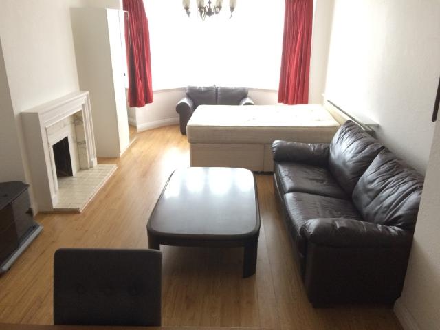 Apartment for rent in Hendon Central, Greater London