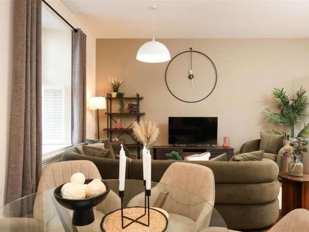 Flat for sale in Feckenham, City Of Bristol