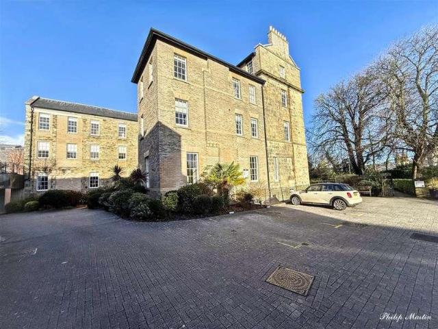 Flat for sale in Ferris Town, Penweathers