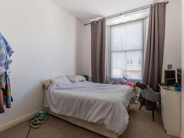 Flat for sale in Penarth Marina, Penarth