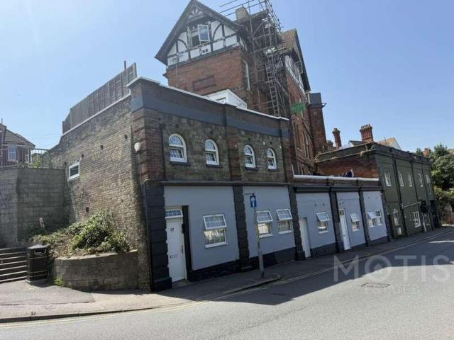 Flat for sale in Folkestone