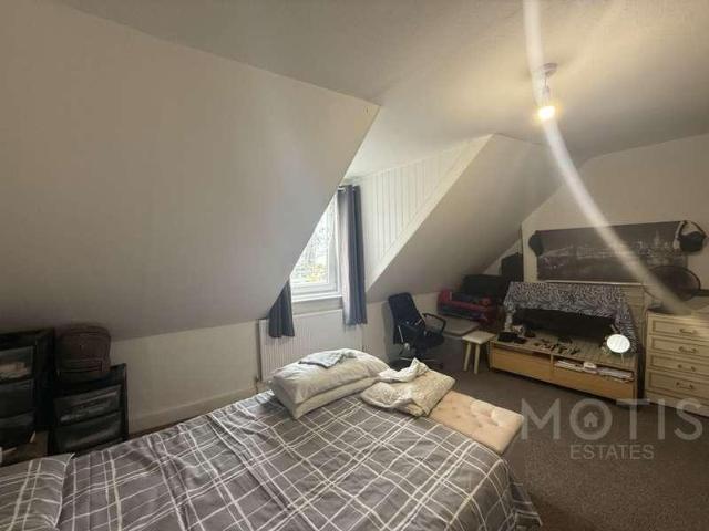 Flat for sale in Folkestone