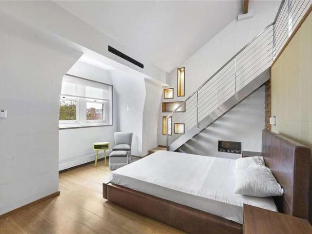 Flat for sale in Chelsea, Greater London