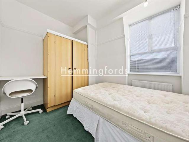 Flat for sale in Haggerston, De Beauvoir Town
