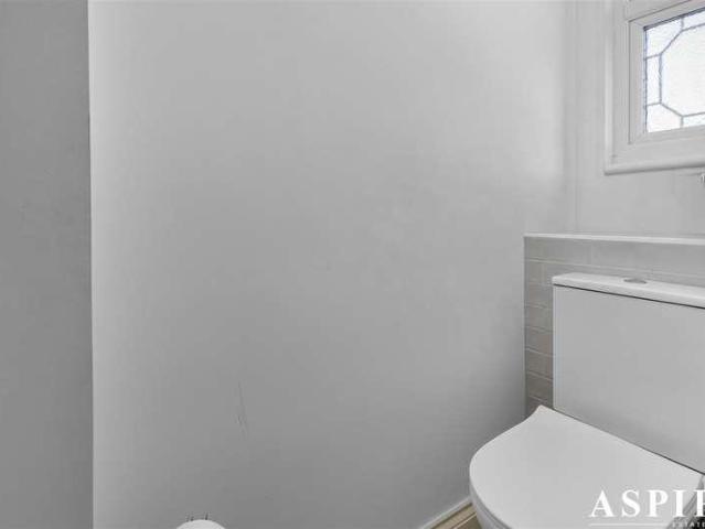 Flat for sale in Essex