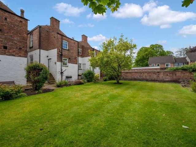 Flat for sale in Timperley, Trafford Park