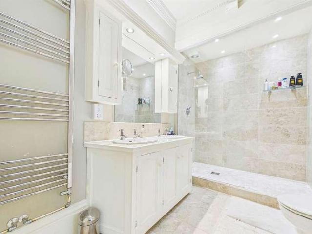 Flat for sale in Babbacombe