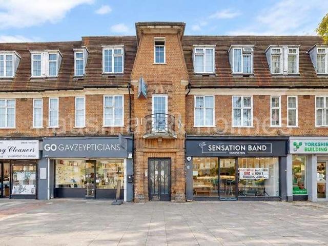 Flat for sale in London Borough of Barnet, Greater London