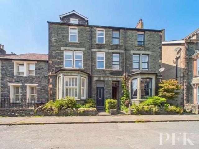Flat for sale in Keswick