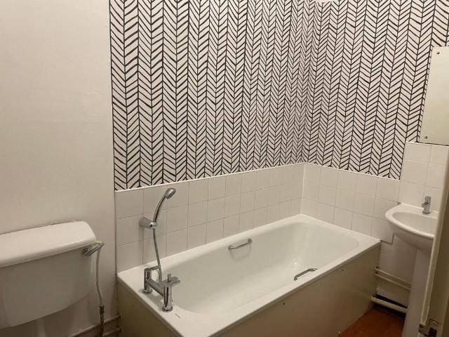 Flat for sale in Saint George's, South Yorkshire