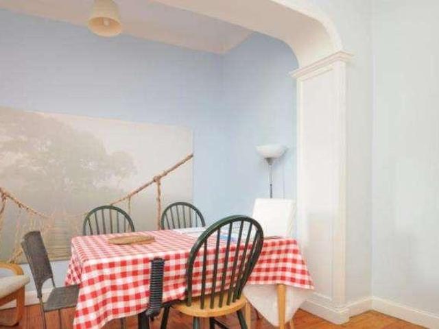 Flat for sale in Robin Hood, The Slade
