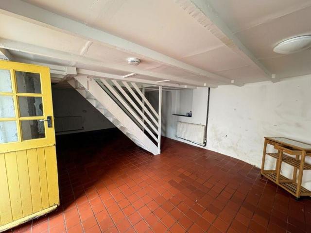 Flat for sale in Penbeagle, Cornwall