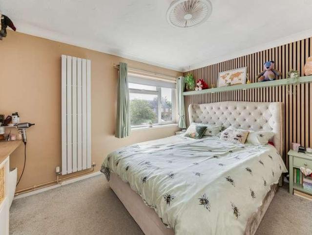 Flat for sale in Dromore, Oxfordshire