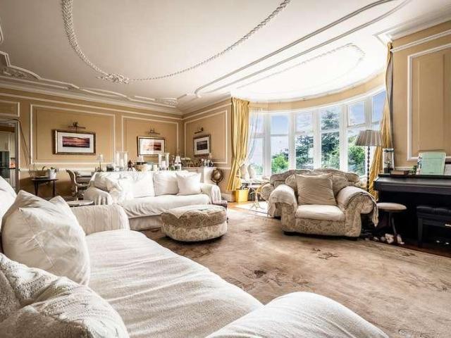 Flat for sale in Budleigh Salterton, Budlake