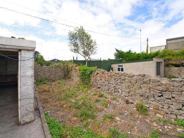 Flat for sale in Weston-super-mare, North Somerset