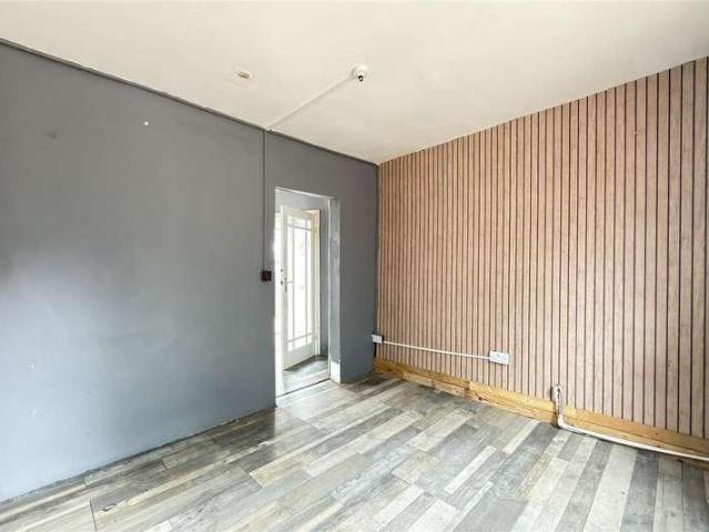 Flat for sale in Eyres Monsell, Leicester