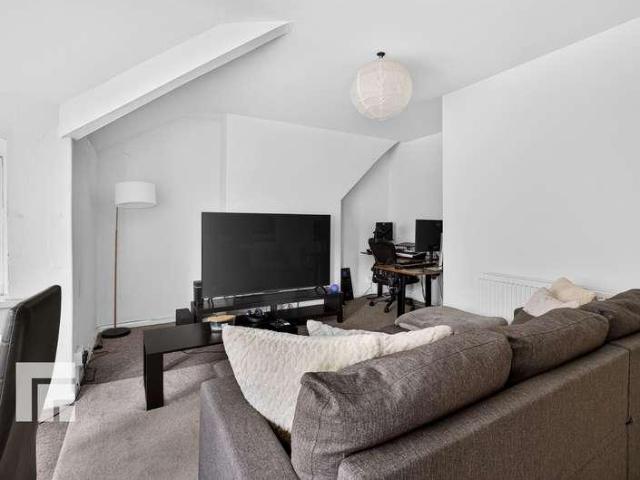 Flat for sale in Falcon Lodge, Wales