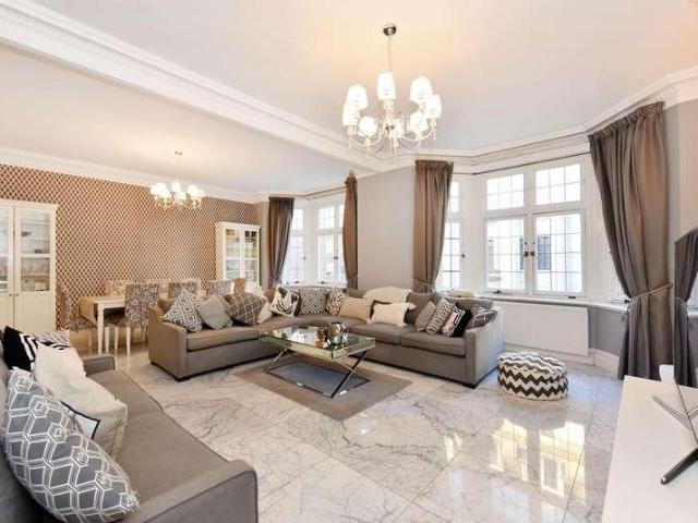 Flat for sale in East Marylebone, Marylebone