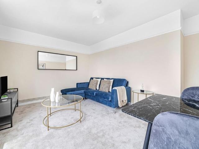 Apartment for rent in Earlsfield, Greater London