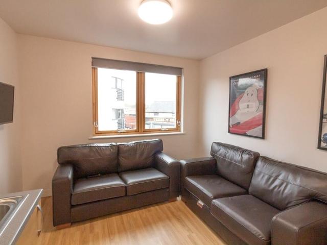 Apartment for rent in The Polygon, City Of Southampton