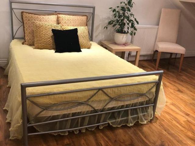 Apartment for rent in Loxford, Greater London