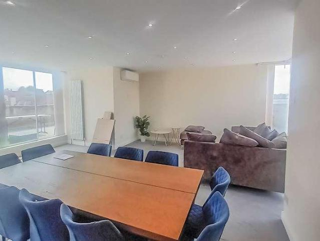 House for rent in Temple Fortune, Greater London