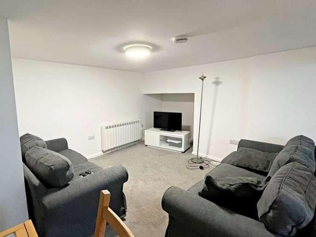Apartment for rent in Pokesdown, Bournemouth