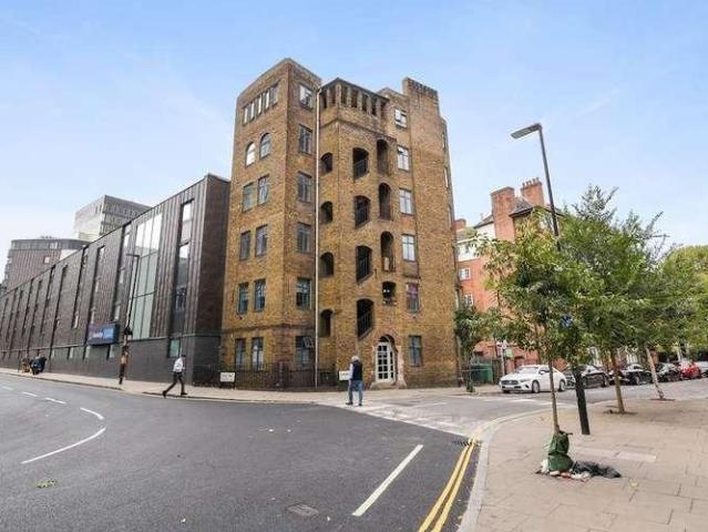 Apartment for rent in Chalk Farm, Greater London