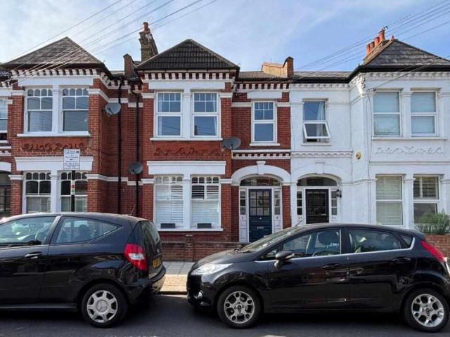 Flat for sale in London, Greater London