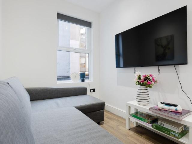 Apartment for rent in London Borough of Wandsworth, Greater London