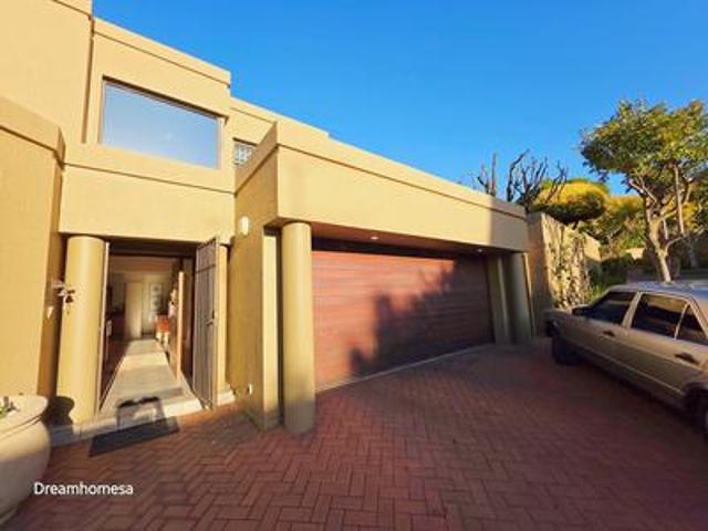 House for rent in Benmore Gardens, Sandton