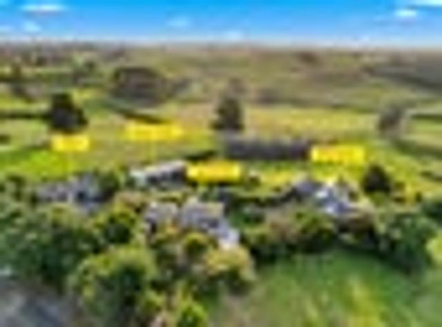 House for sale in Awhitu