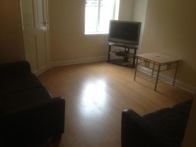 Room for rent in Hempstalls, Butterton