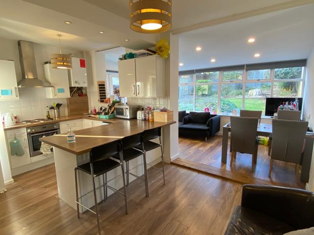 Room for rent in Dines Green, Worcestershire